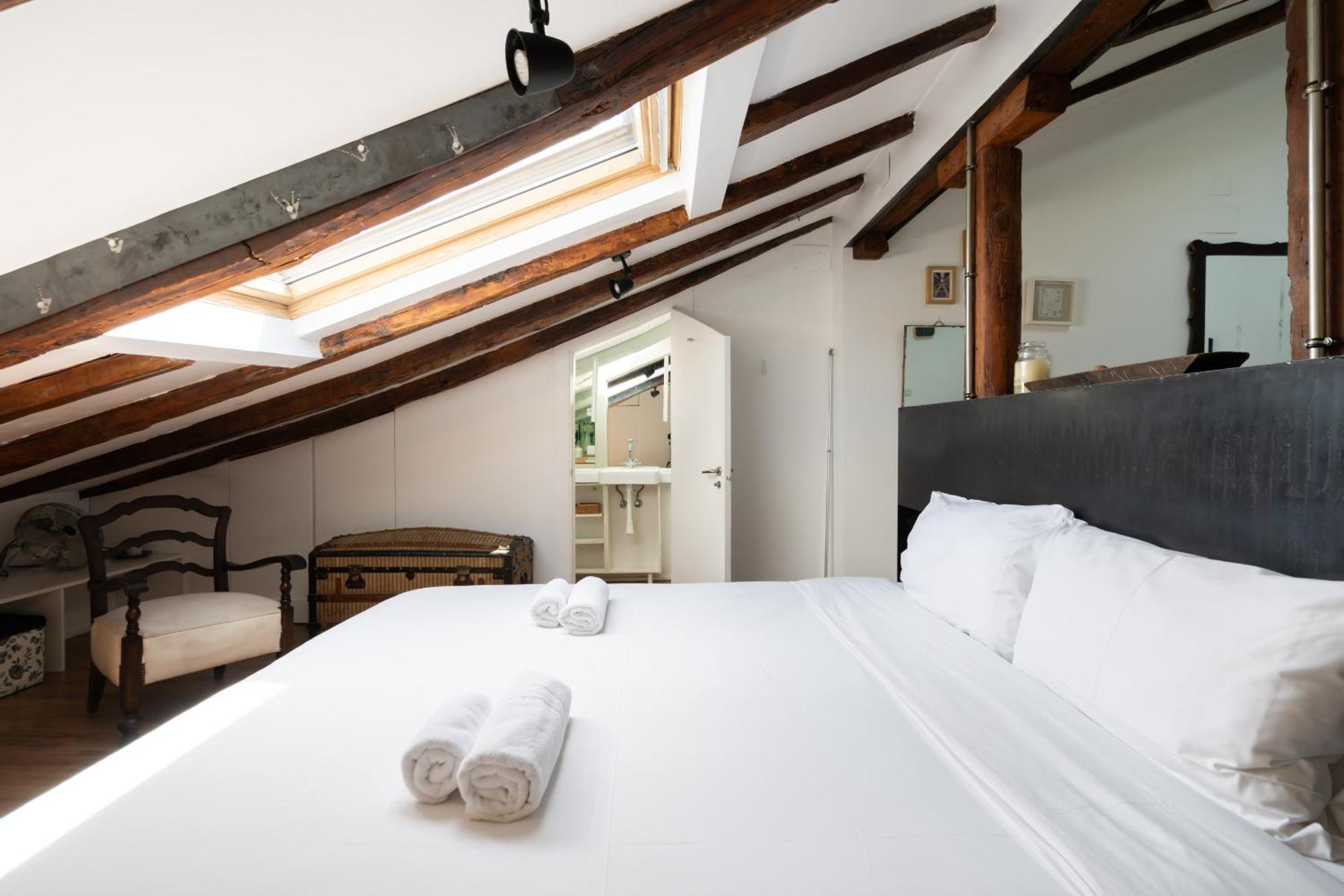 Apartamento En Alonso Martinez Alquiler Temporal Madrid Luaran gambar